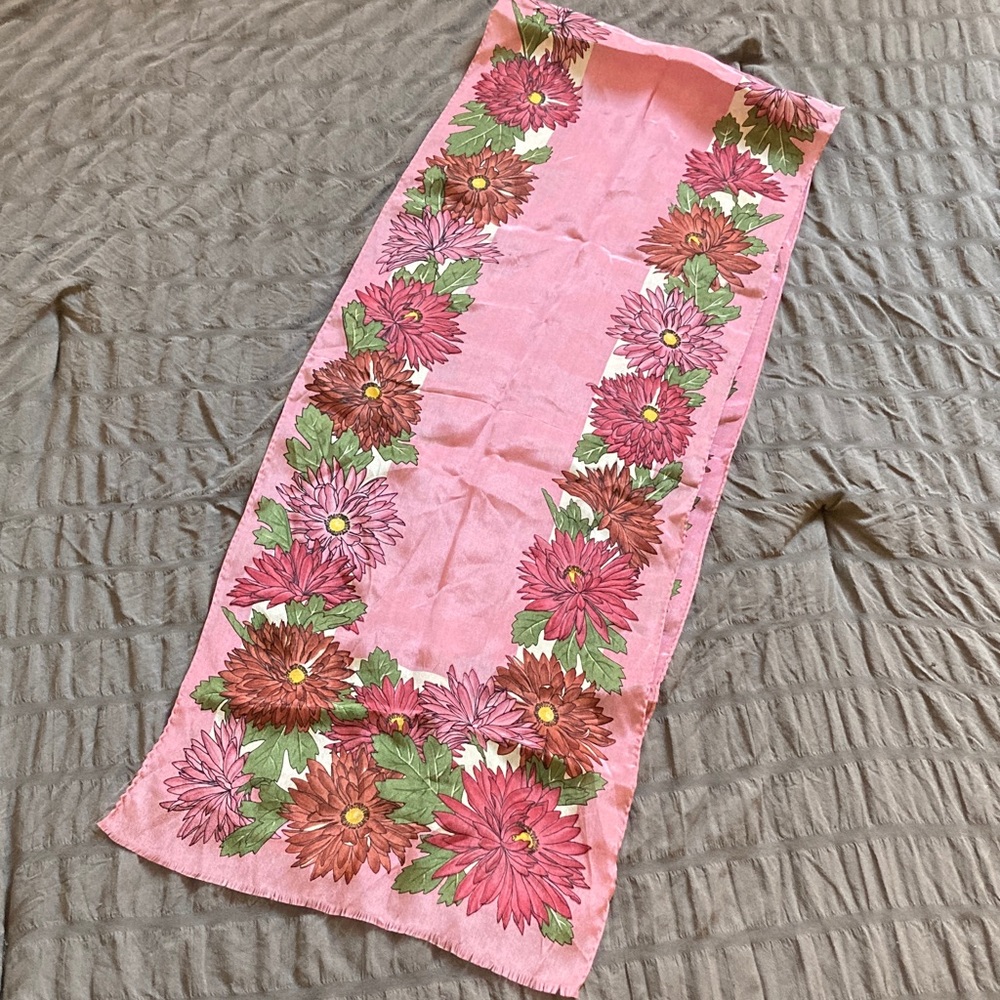 Vintage Oscar de la Renta Pink Floral 100% Silk Scarf